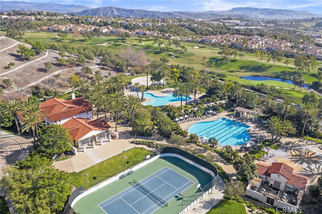 425 Camino Flora Vista