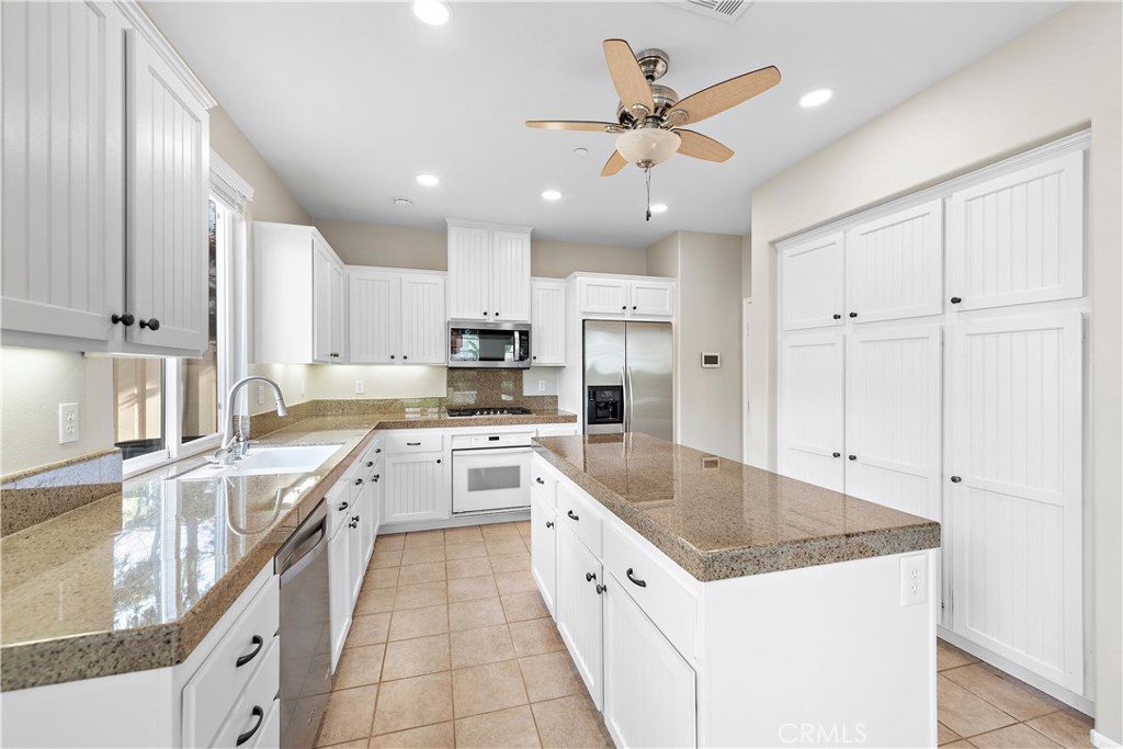 425 Camino Flora Vista