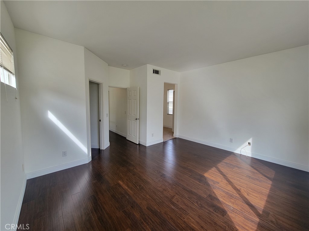5 Cottonwood Drive