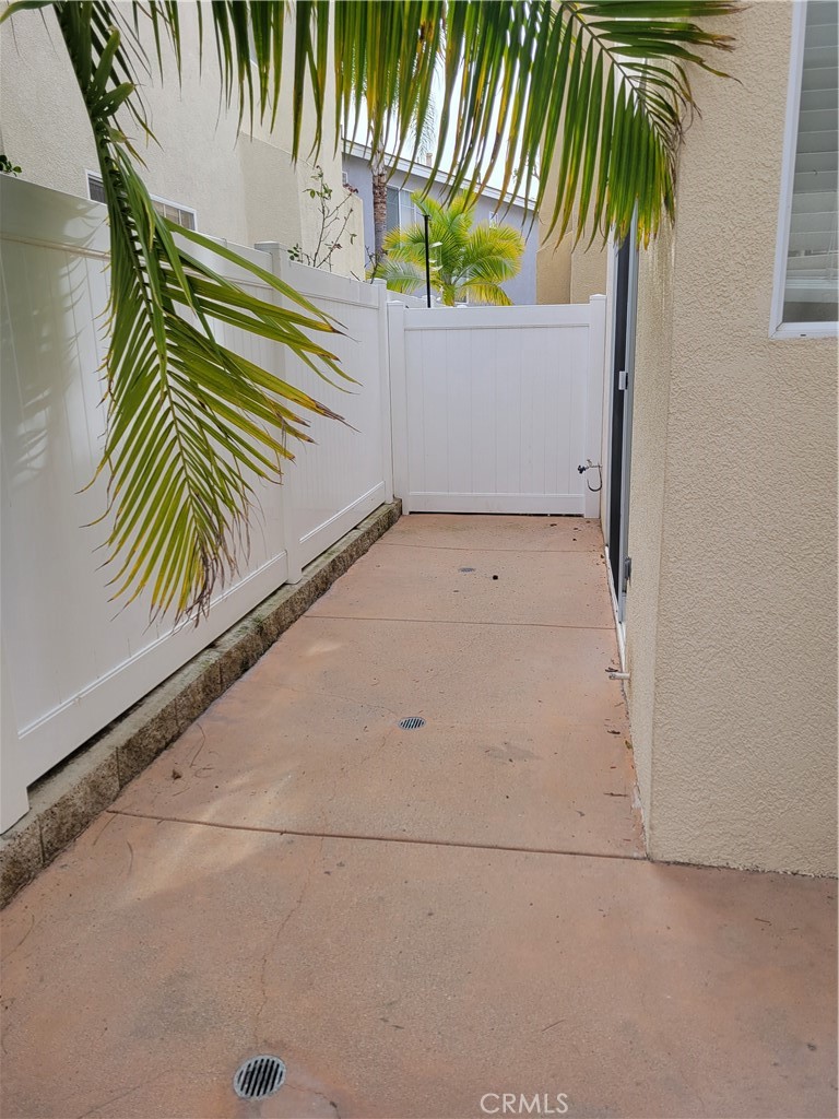 5 Cottonwood Drive
