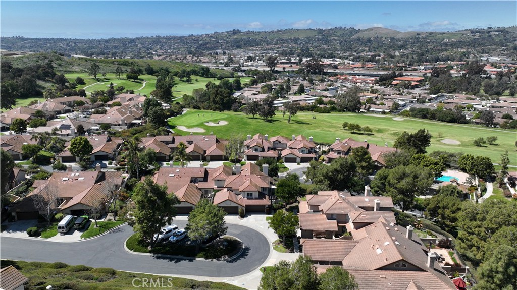 27379 Paseo La Serna