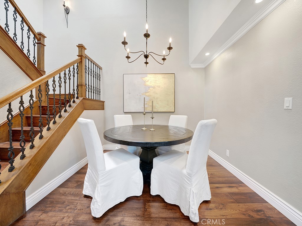 27379 Paseo La Serna