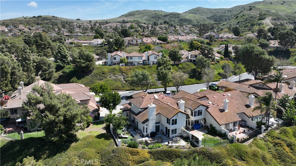 27379 Paseo La Serna