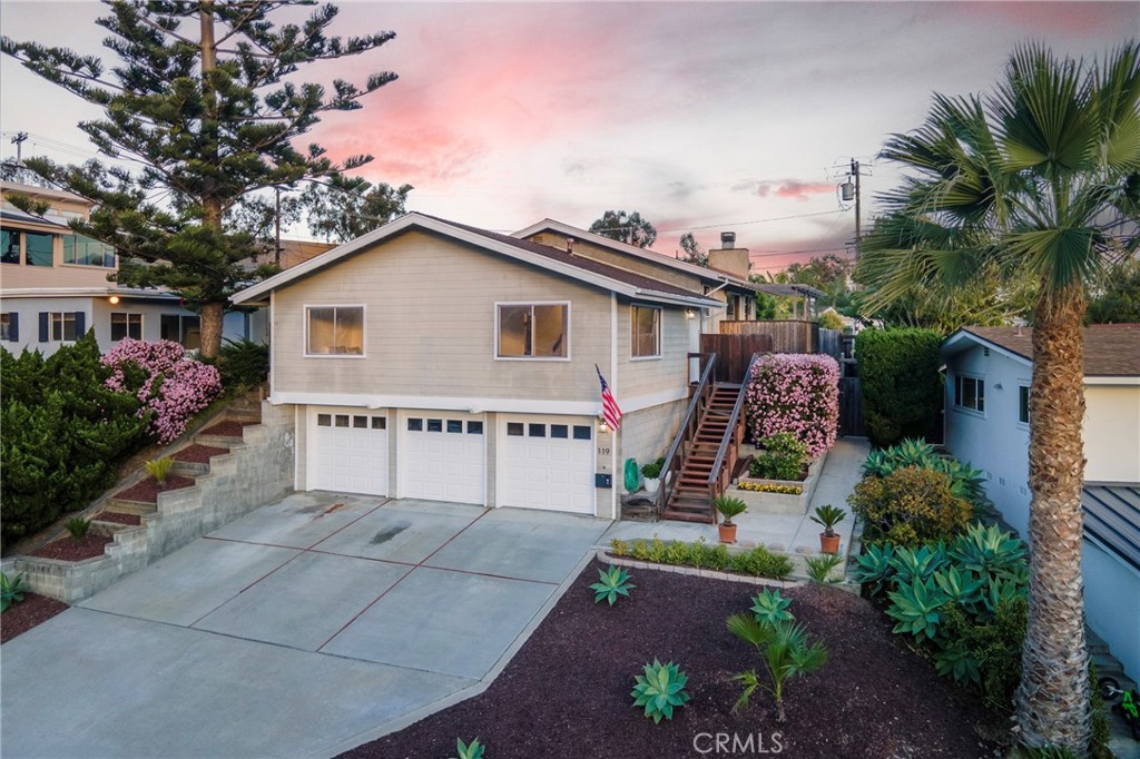 119 W Avenida De Los Lobos Marinos