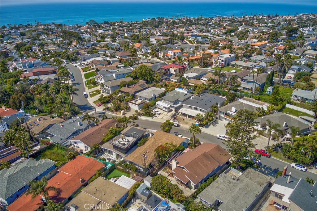 119 W Avenida De Los Lobos Marinos