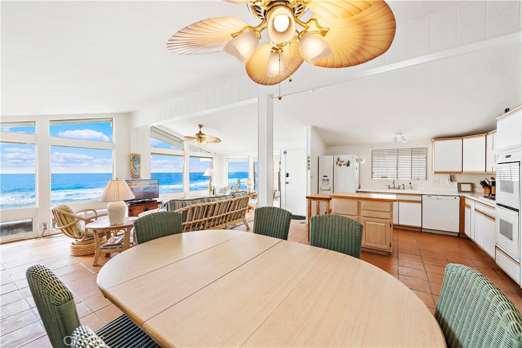 1880 N El Camino Real 86