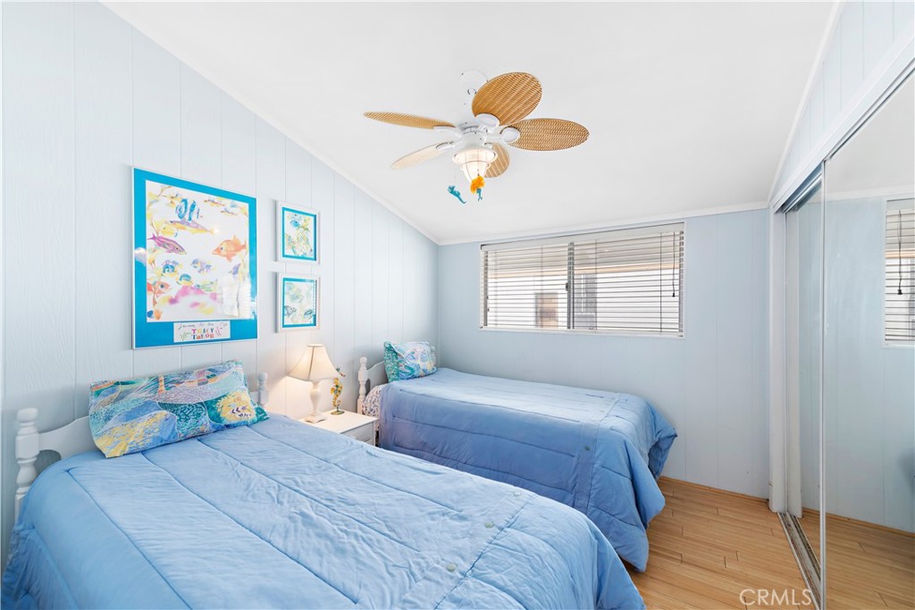 1880 N El Camino Real 86