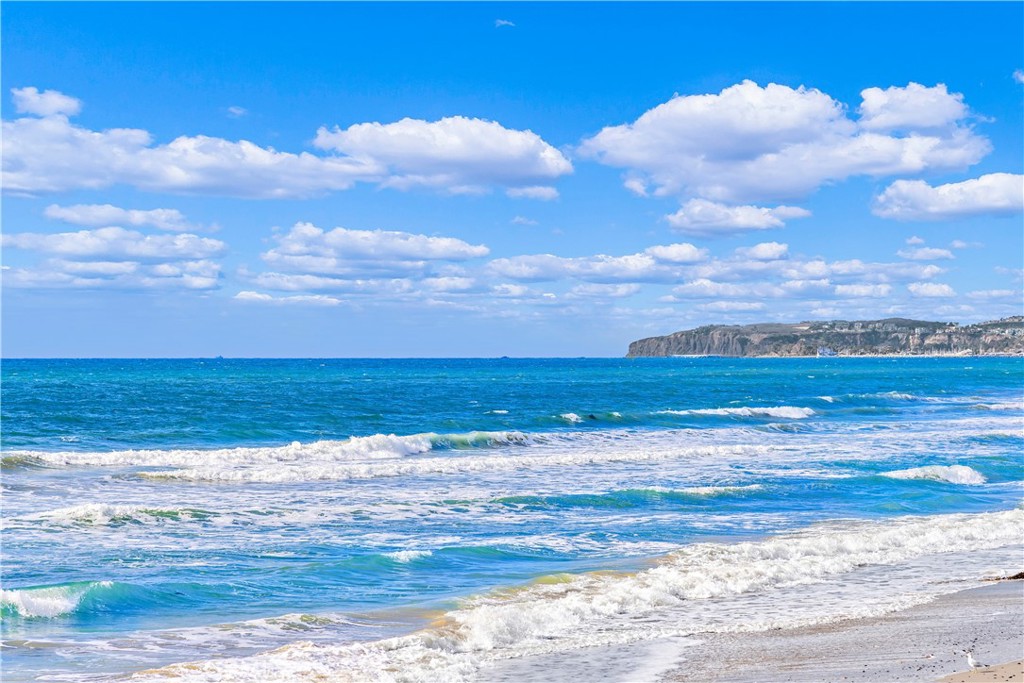 1880 N El Camino Real 86