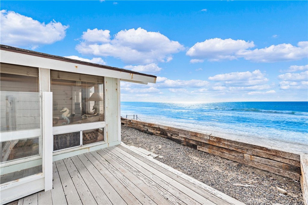 1880 N El Camino Real 86