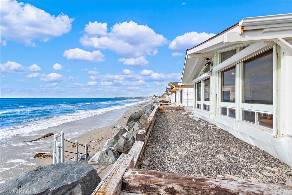 1880 N El Camino Real 86