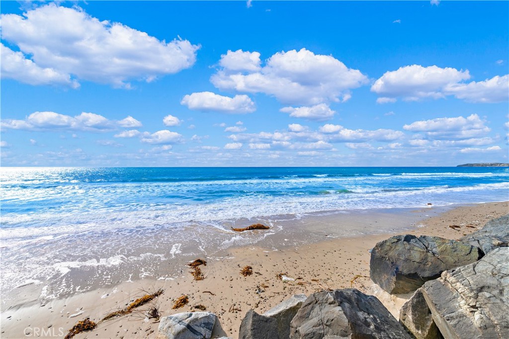 1880 N El Camino Real 86