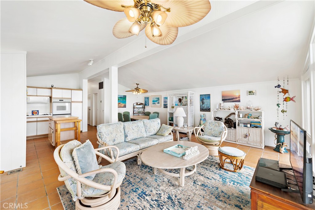 1880 N El Camino Real 86