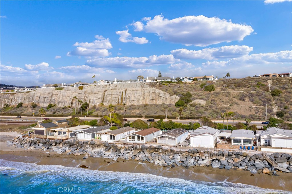 1880 N El Camino Real 86