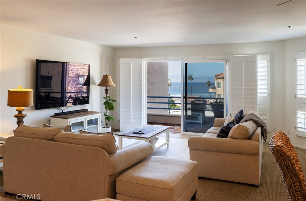 400 N Pacific Street 202