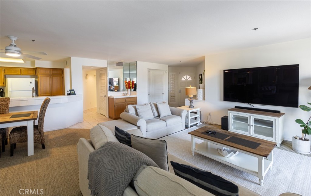 400 N Pacific Street 202