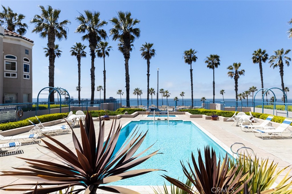 400 N Pacific Street 202