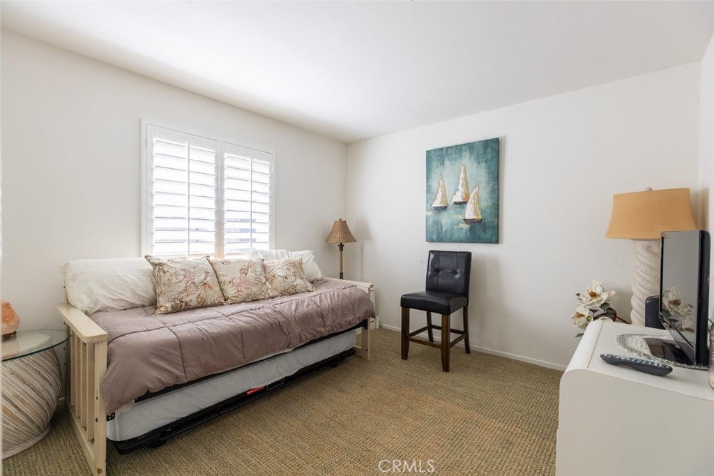 400 N Pacific Street 202