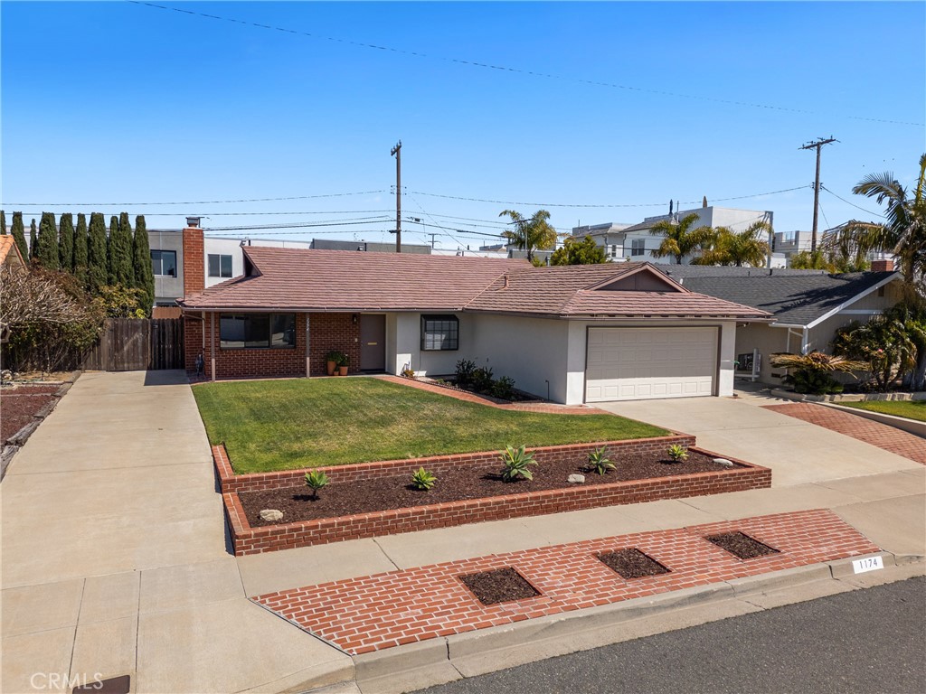 1174 Gleneagles Terrace