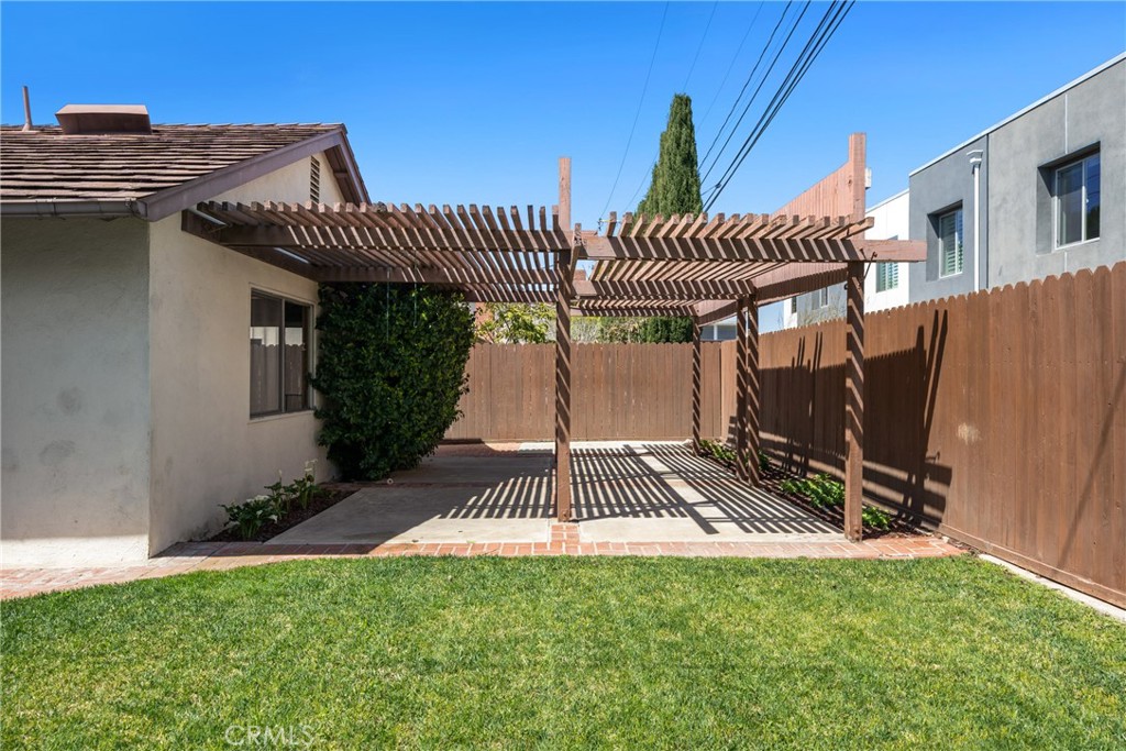 1174 Gleneagles Terrace