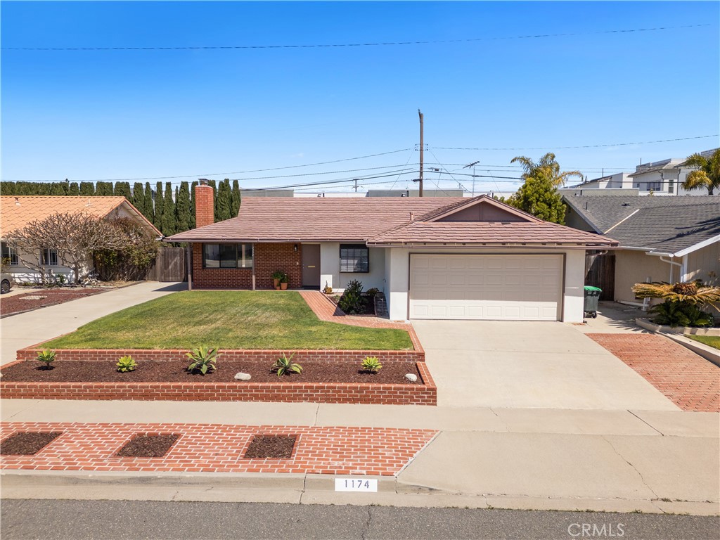 1174 Gleneagles Terrace