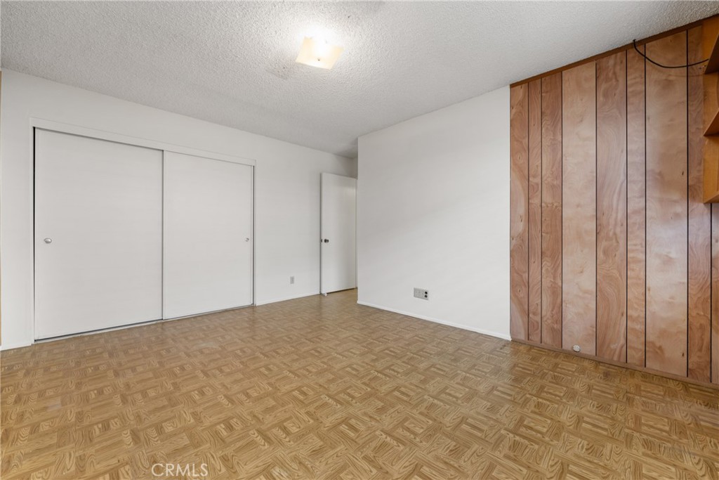 1174 Gleneagles Terrace