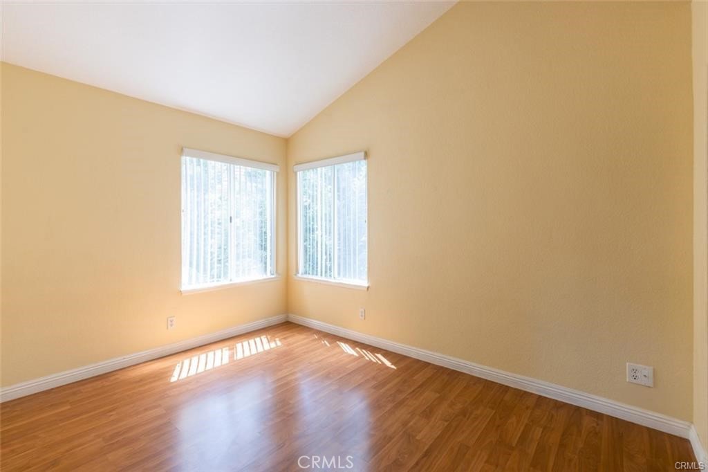 10 Saint Moritz Street