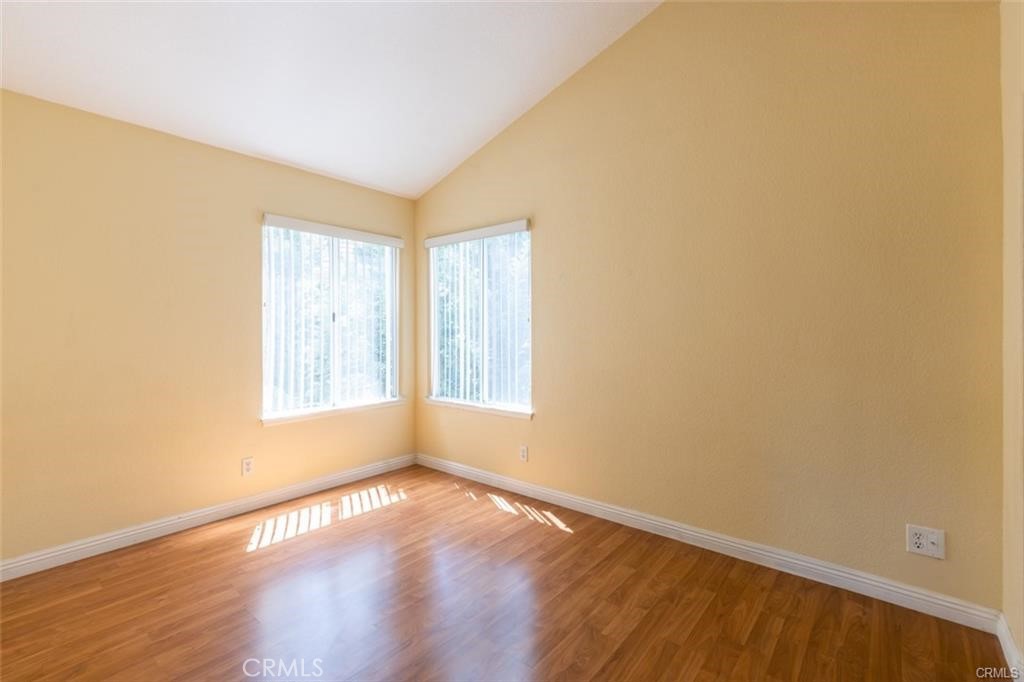 10 Saint Moritz Street