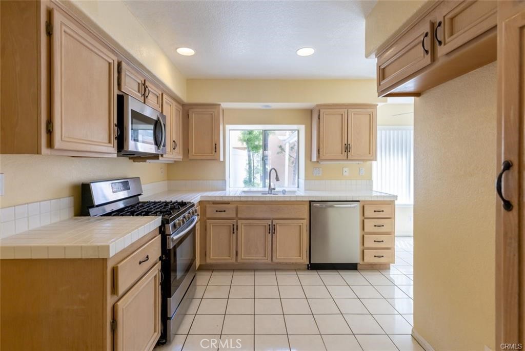 10 Saint Moritz Street