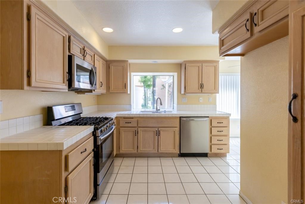 10 Saint Moritz Street