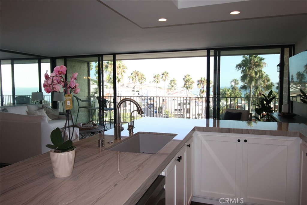 405 Avenida Granada 415