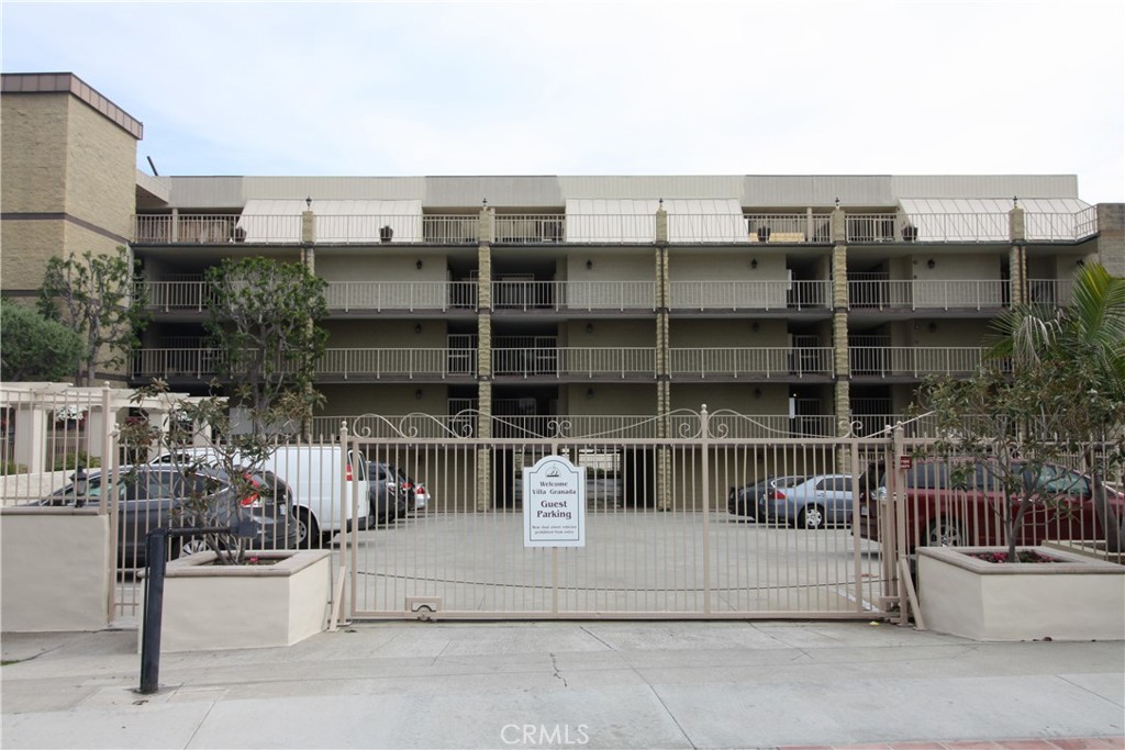 405 Avenida Granada 415