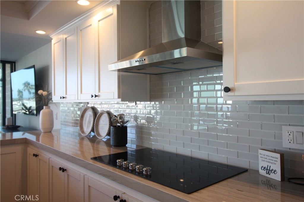 405 Avenida Granada 415