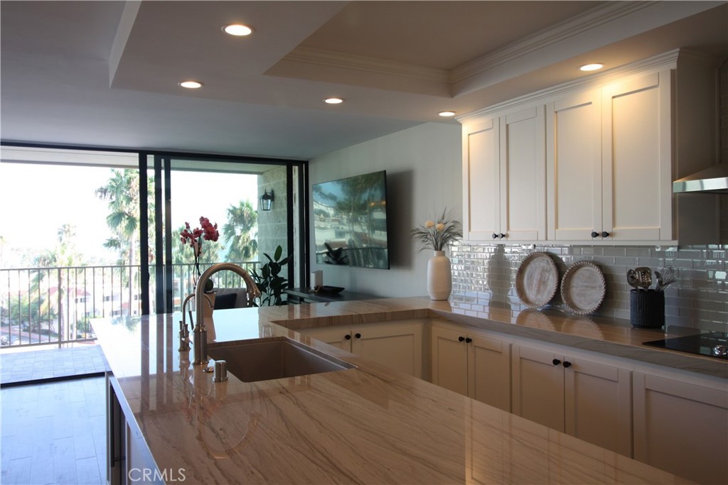 405 Avenida Granada 415