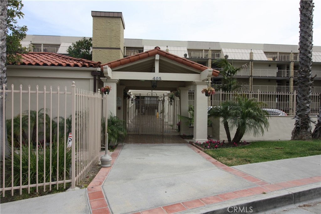 405 Avenida Granada 415