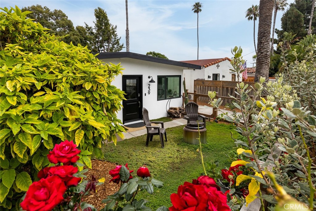 239 Avenida Monterey