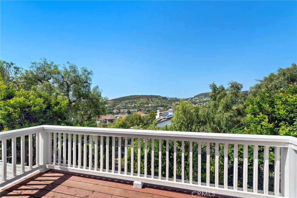 458 Camino Flora Vista