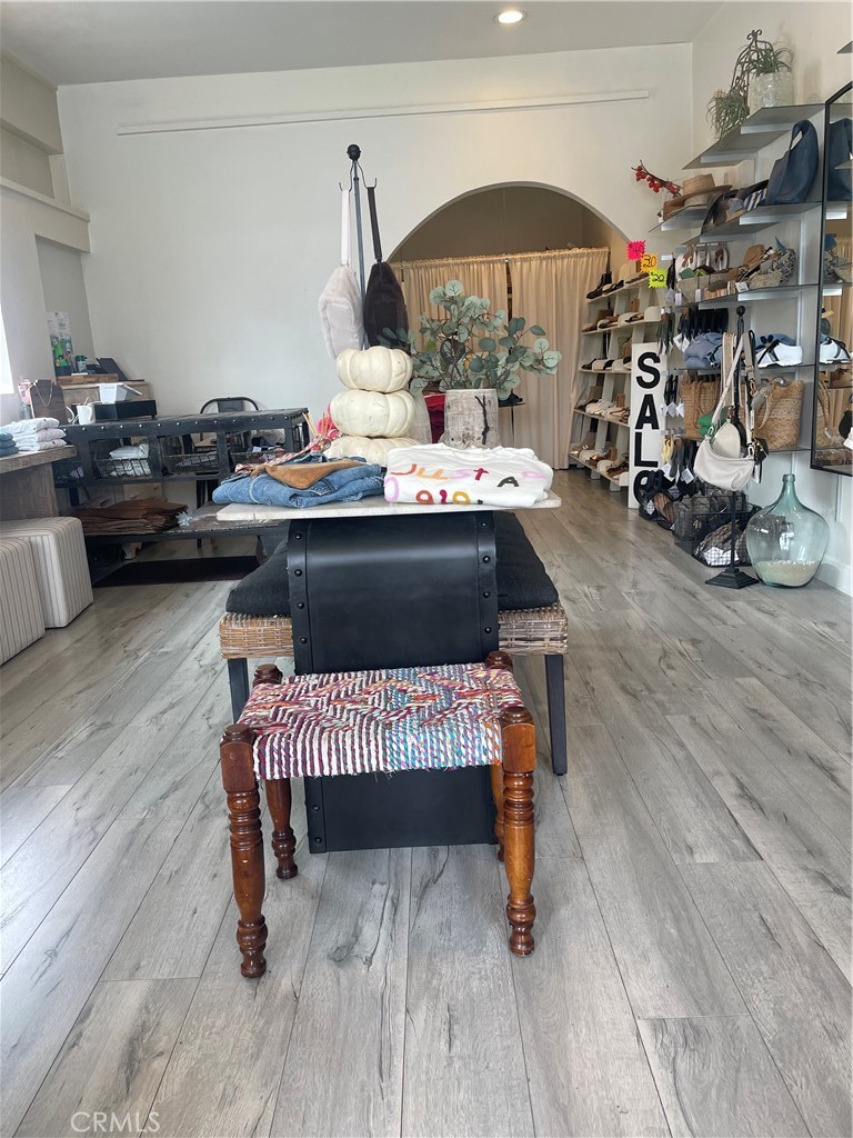 220 Avenida del Mar B