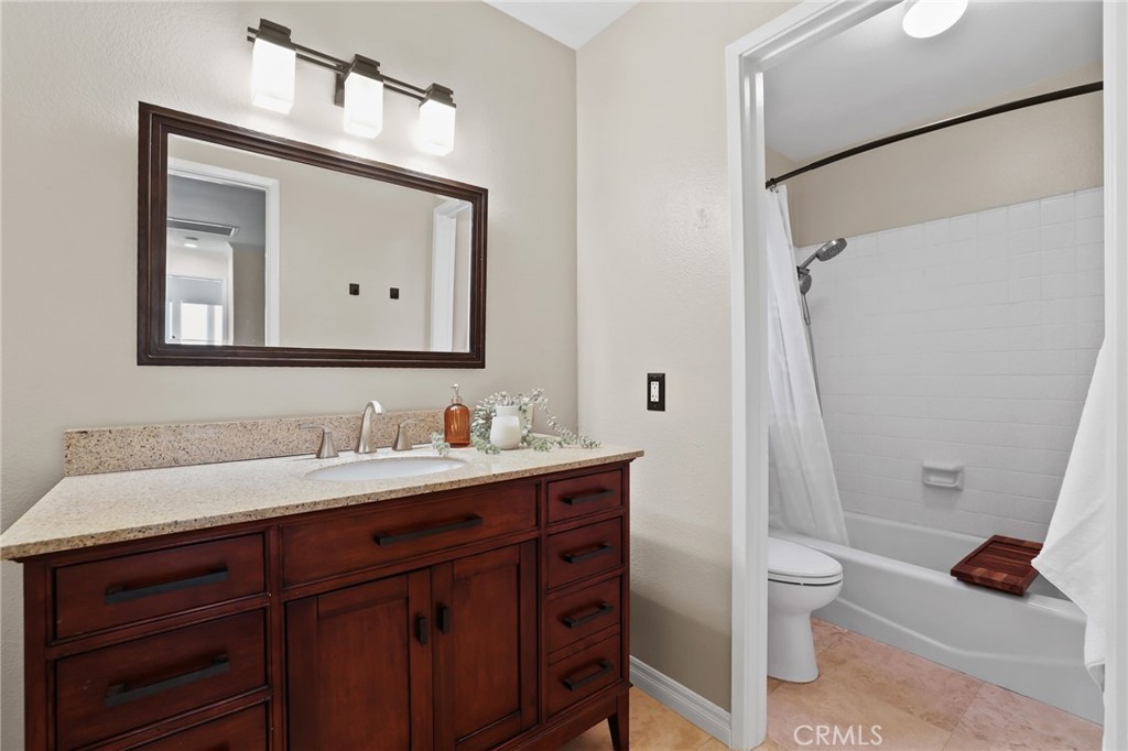 28001 Paseo Barranca