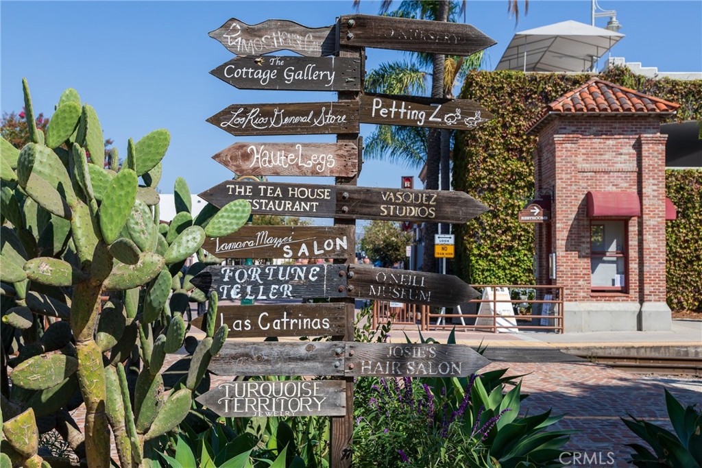 28001 Paseo Barranca