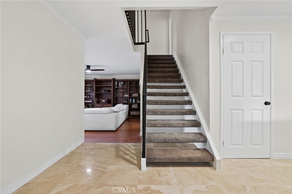 28001 Paseo Barranca