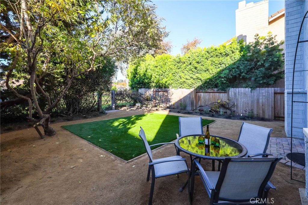 28001 Paseo Barranca