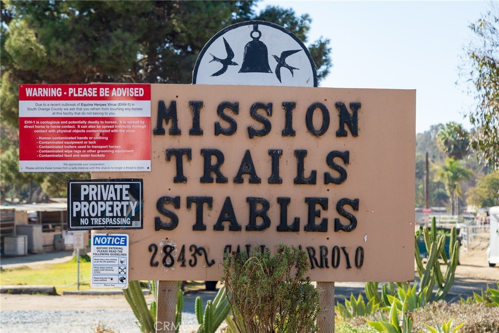 28001 Paseo Barranca