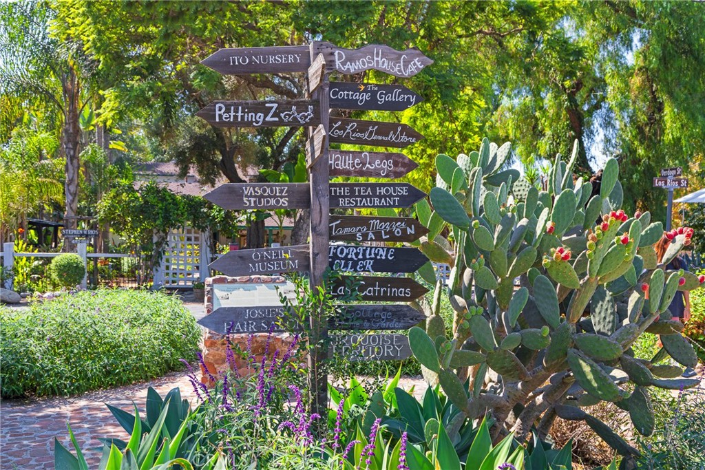 28001 Paseo Barranca