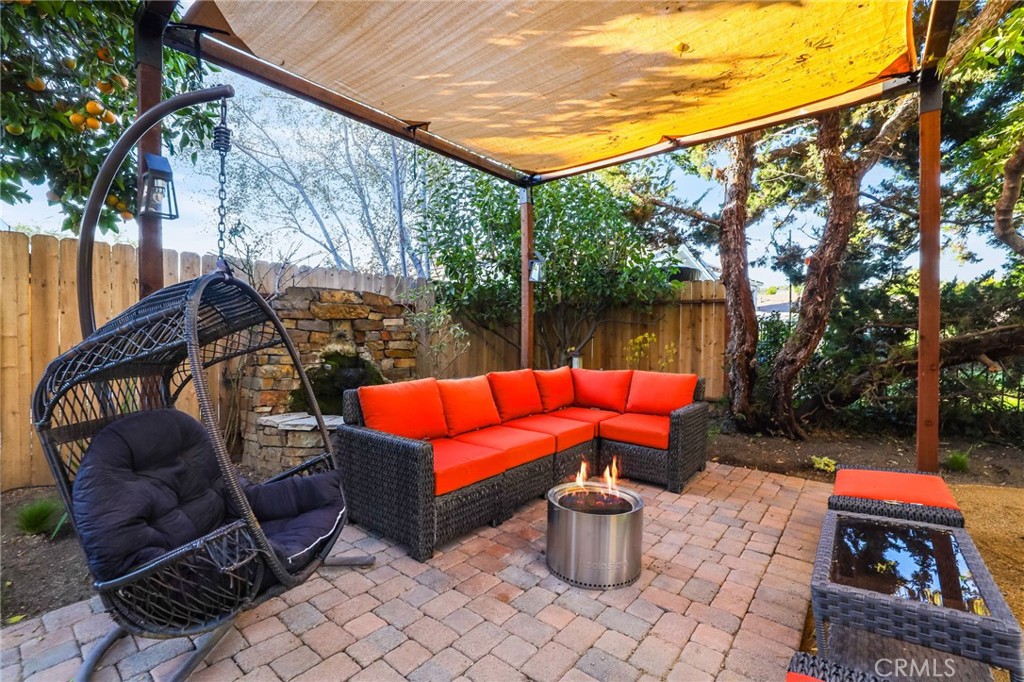 28001 Paseo Barranca