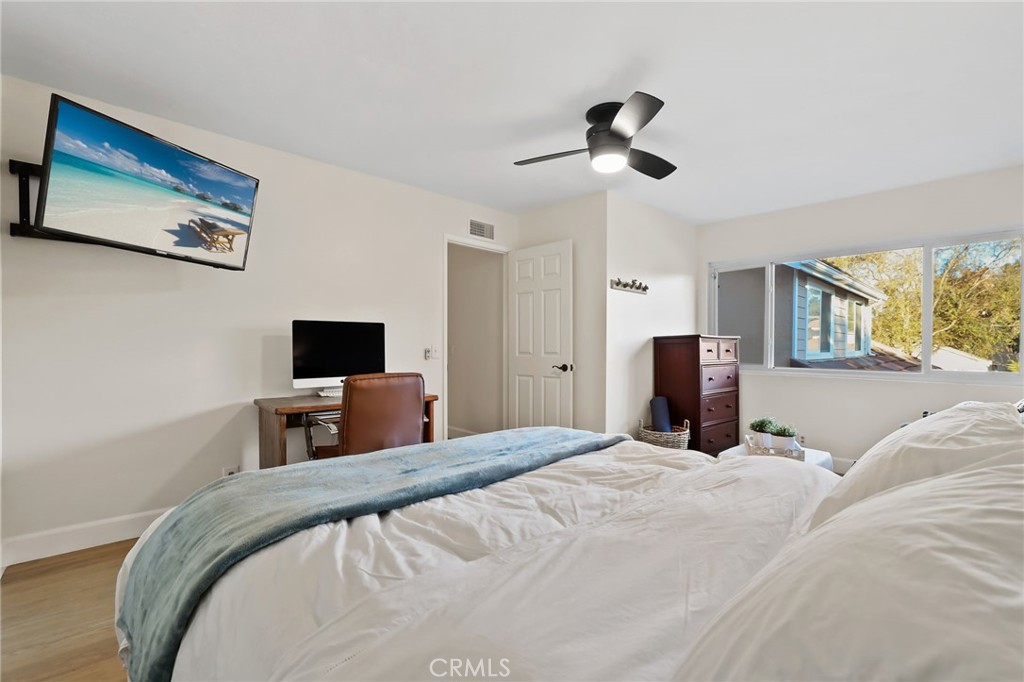 28001 Paseo Barranca