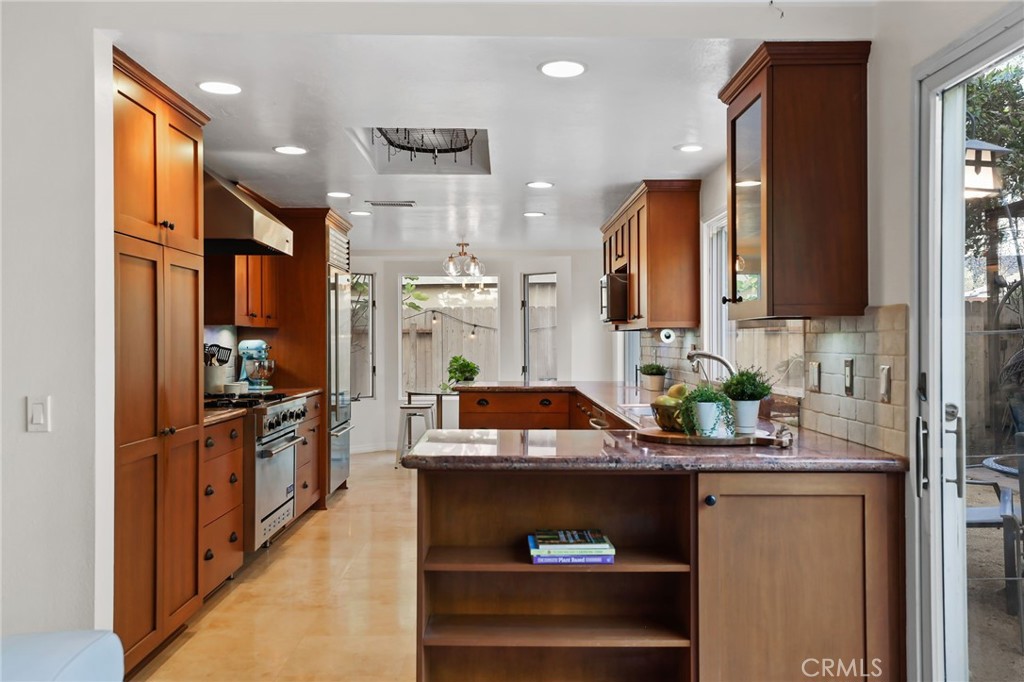 28001 Paseo Barranca