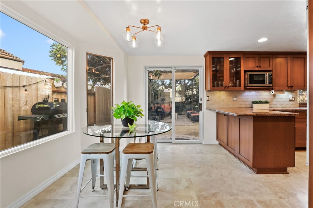 28001 Paseo Barranca