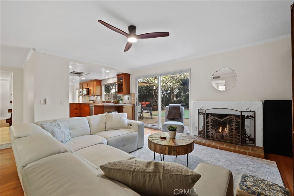 28001 Paseo Barranca