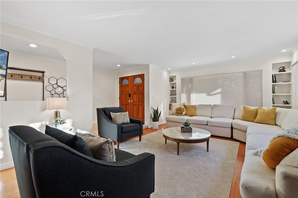 28001 Paseo Barranca