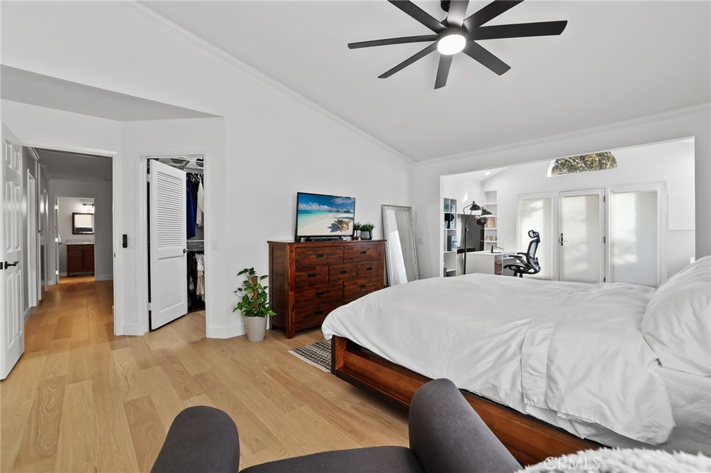 28001 Paseo Barranca